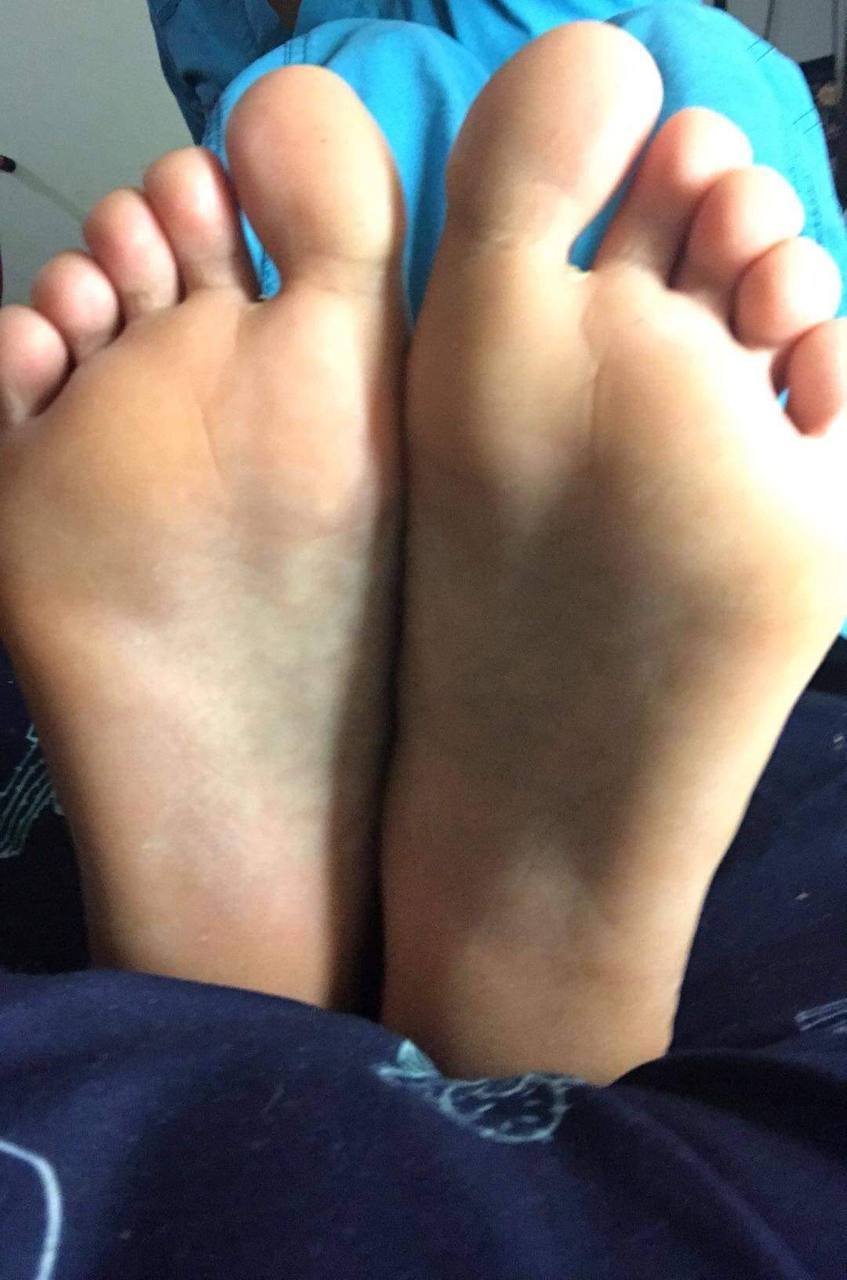 the wall of feet - vol 7 #qDgTQdTg