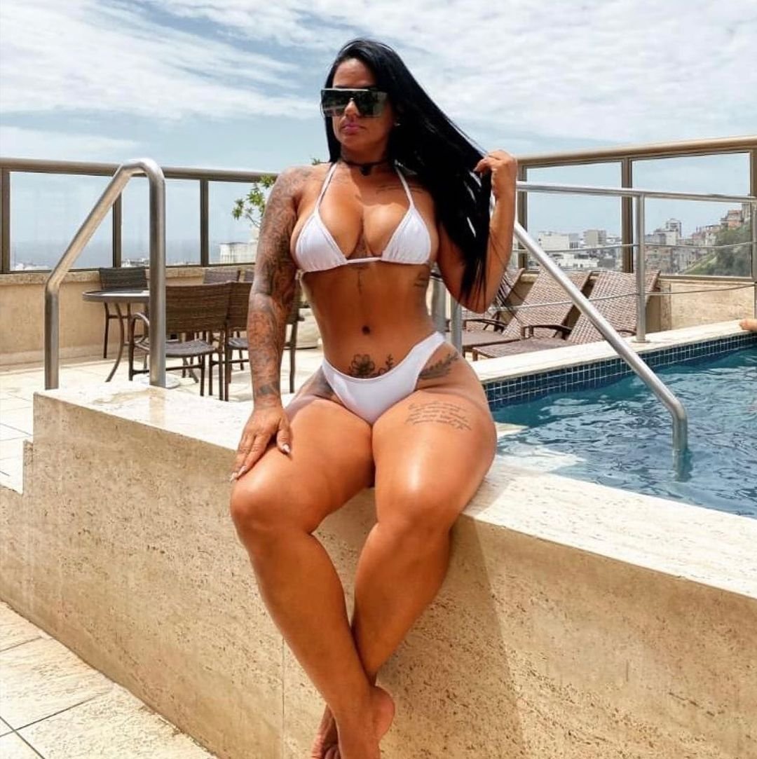 Renata Castro #M4fSKPyT